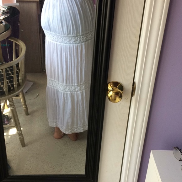 ❌SOLD❌ lace open front maxi dress - Picture 4 of 8